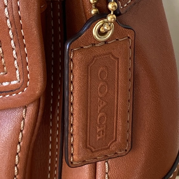 Coach Legacy signature double pocket shoulder bag - Picture 6 of 8